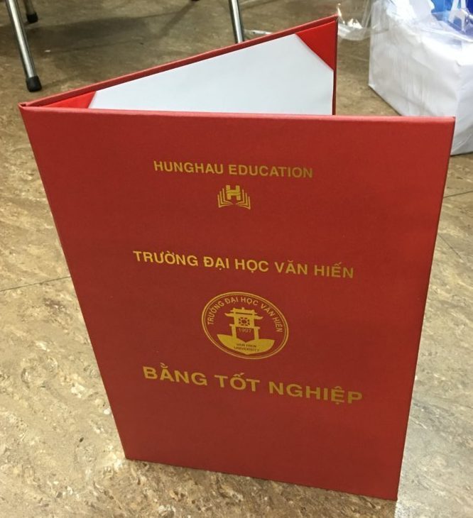 Các Câu Hỏi Thường Gặp Khi Đặt In Bìa Đựng Bằng Tốt Nghiệp (FAQ) Các Câu Hỏi Thường Gặp Khi Đặt In Bìa Đựng Bằng Tốt Nghiệp (FAQ)